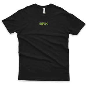 Camiseta Plusize Sintese Caveiras